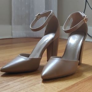 Nude Pumps with Ankle Strap